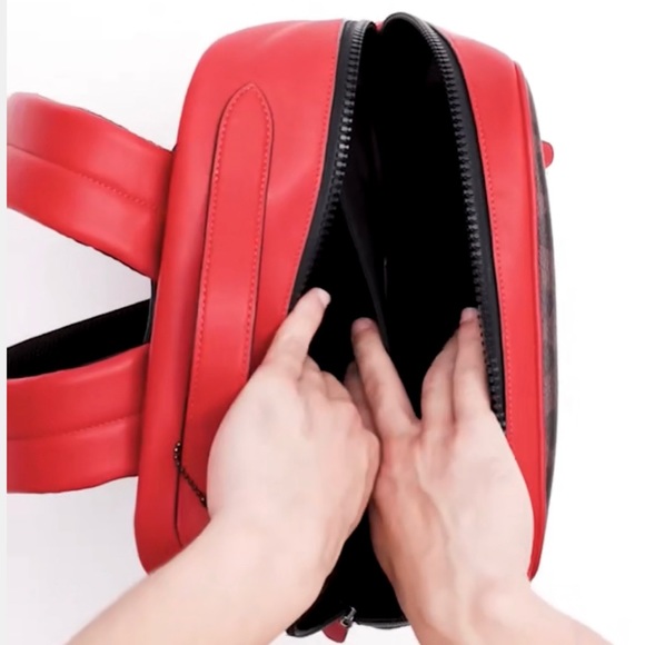 Coach Westway Backpack In Colorblock Signature Canvas With Coach Patch - Picture 6 of 7